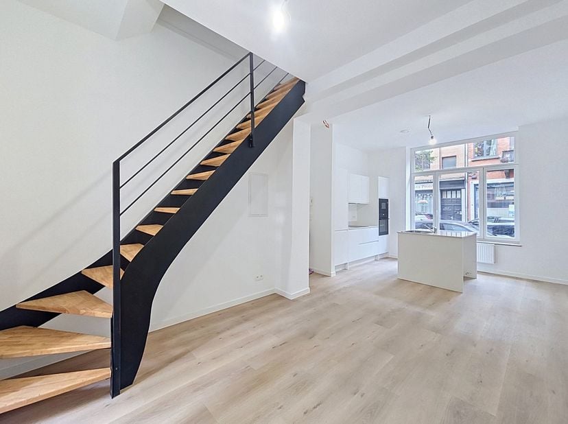 Appartement te huur in Rue de Savoie 8,
                    1060 Sint-Gillis