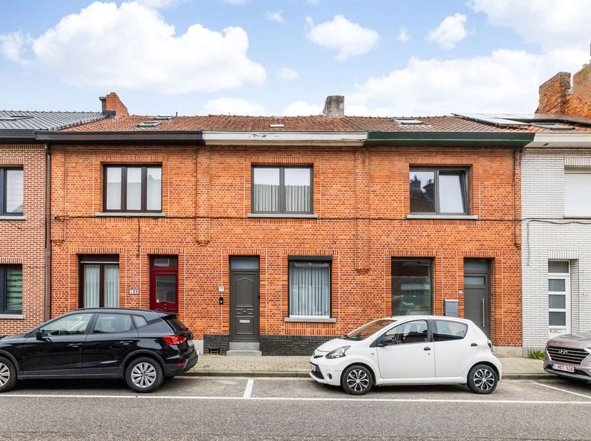 Huis te koop in Eeckhoutdriesstraat 136,
                    9140 Temse