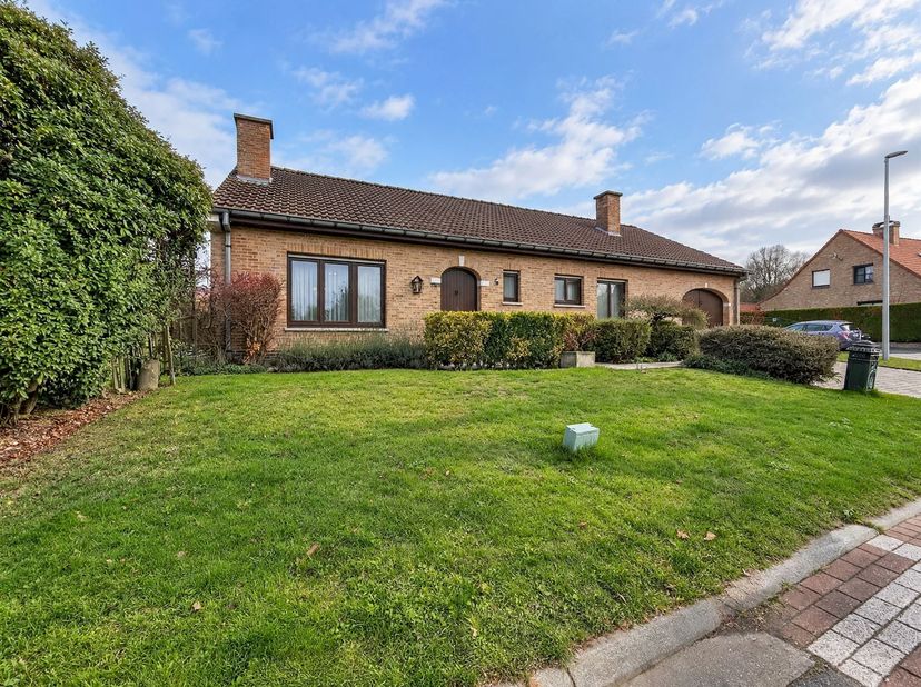 Huis te koop in Rue Claude Monet 2,
                    7700 Moeskroen