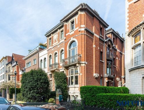                                         Herenhuis te koop in Antwerpen, € 795.000
