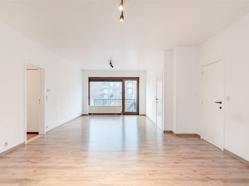 174m² wonen aan de Havermarkt!<br />
Wonen op slechts 200 meter van de Grote Markt? Dit uitzonderlijk ruime appartement biedt de perfecte combinatie v