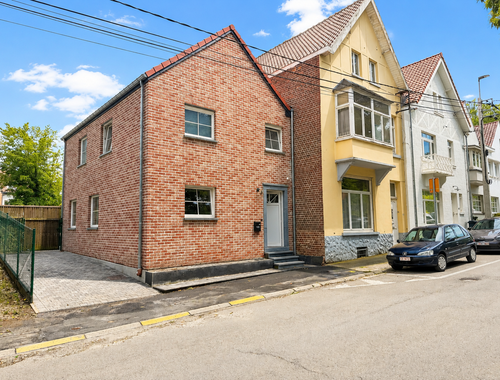                                         Woning te huur in Genval, € 1.600
