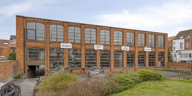 Bedrijfsvastgoed te huur in Nijverheidsstraat 7, 8310 Assebroek