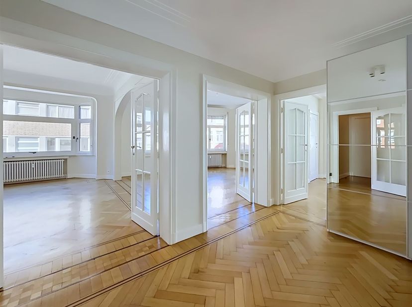 Appartement te huur in Rue Camille Lemonnier 70,
                    1050 Elsene