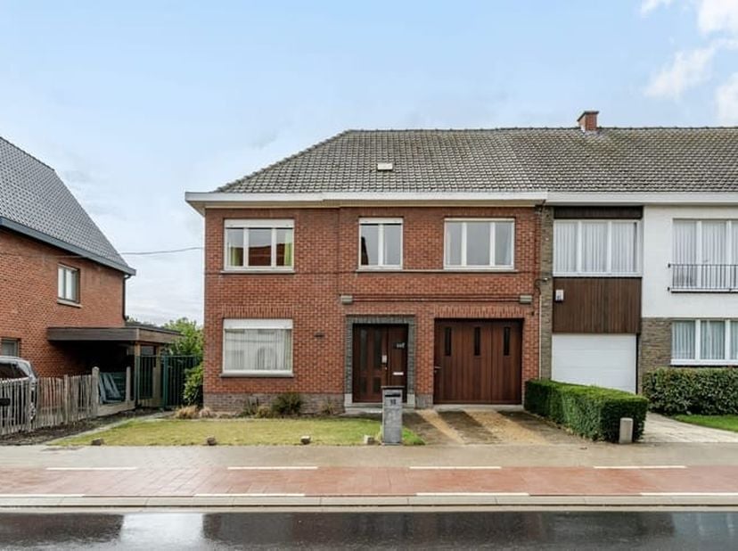 Huis te koop in Potijzestraat 10,
                    8900 Ieper