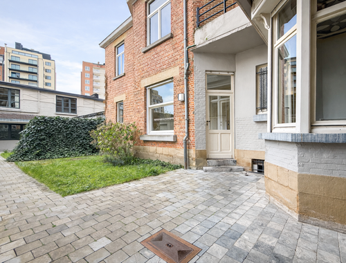                                         Appartement te huur in Elsene, € 1.550
