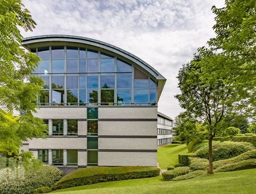                                         Bureaux à louer à Jette, € 2.917
