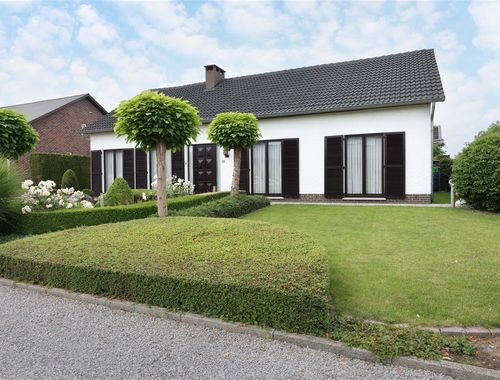                                         Woning te koop in Nieuwerkerken, € 374.000
