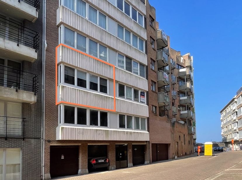 Heeft u meer vragen of interesse in deze opportuniteit, contacteer Daan Seys op 0491/06.97.30<br />
Dit appartement is prachtig gelegen op de Raversij