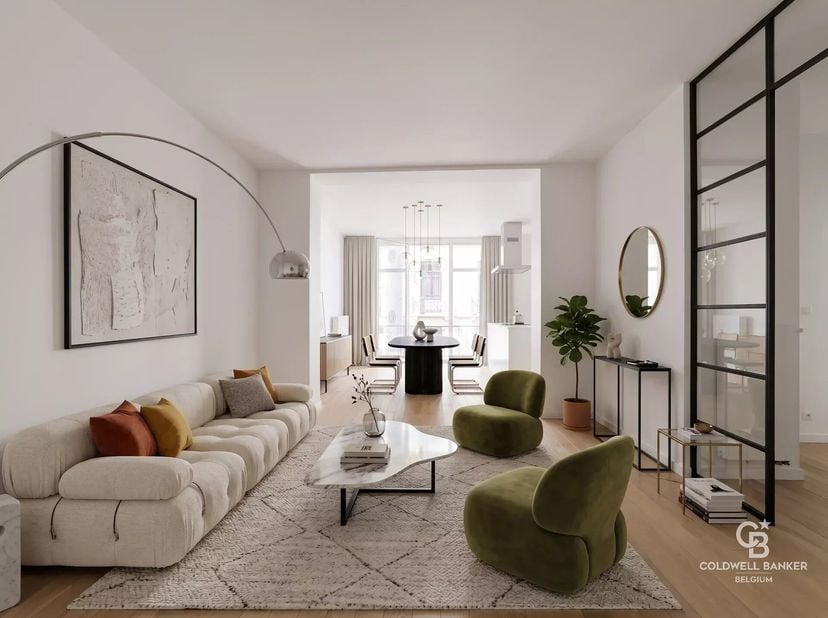 Zeer mooi appartement van ca. 66 m², gelegen op de 2e verdieping van 5, bestaande uit een inkomhal, een doorlopende woon-/eetkamer met een volledig ui