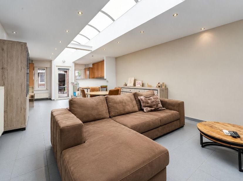 Huis te koop in Meulebekestraat 15,
                    8800 Roeselare