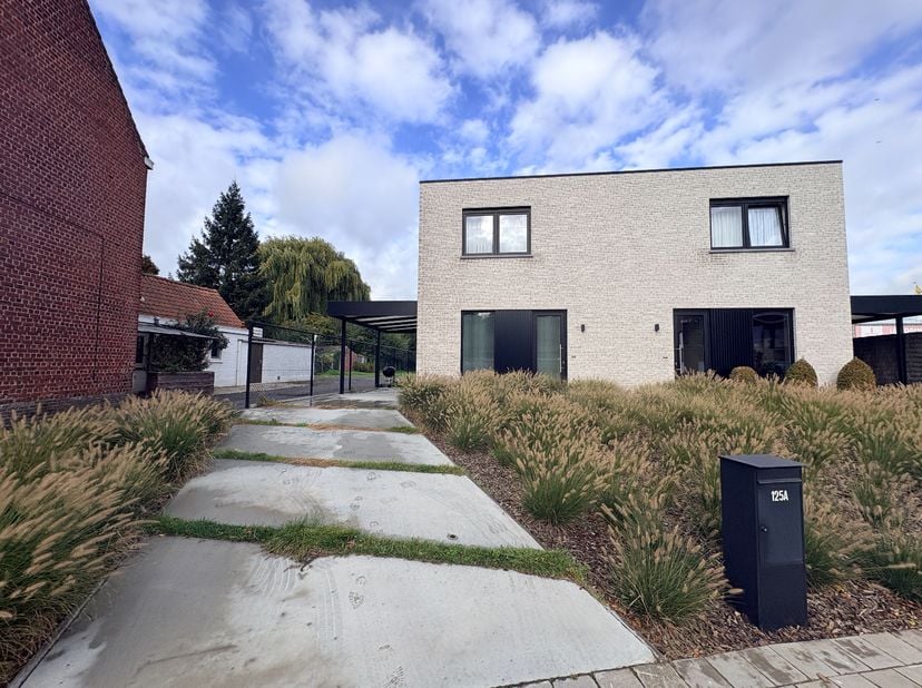 Huis te koop in Ieperstraat 125 - A,
                    8840 Staden