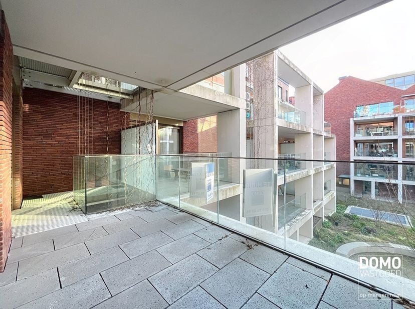 Op zoek naar een gezellige serviceflat in centrum Hasselt, nabij alle voorzieningen en met een oppervlakte van 64 m²? Plan vandaag nog je bezichtiging