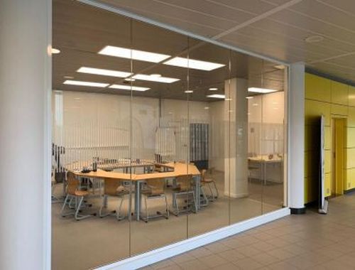                                         Bedrijfsgebouw te huur in Geel, € 3.081,90
