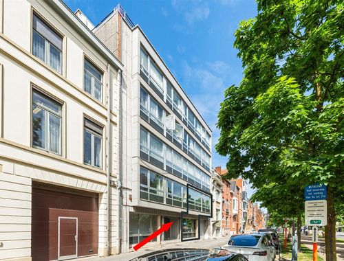                                         Bureaux à vendre à Hasselt, € 319.000
