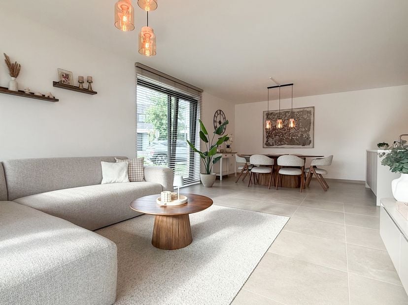 Appartement te koop in Lijsterlaan 36 bus 8,
                    3570 Alken