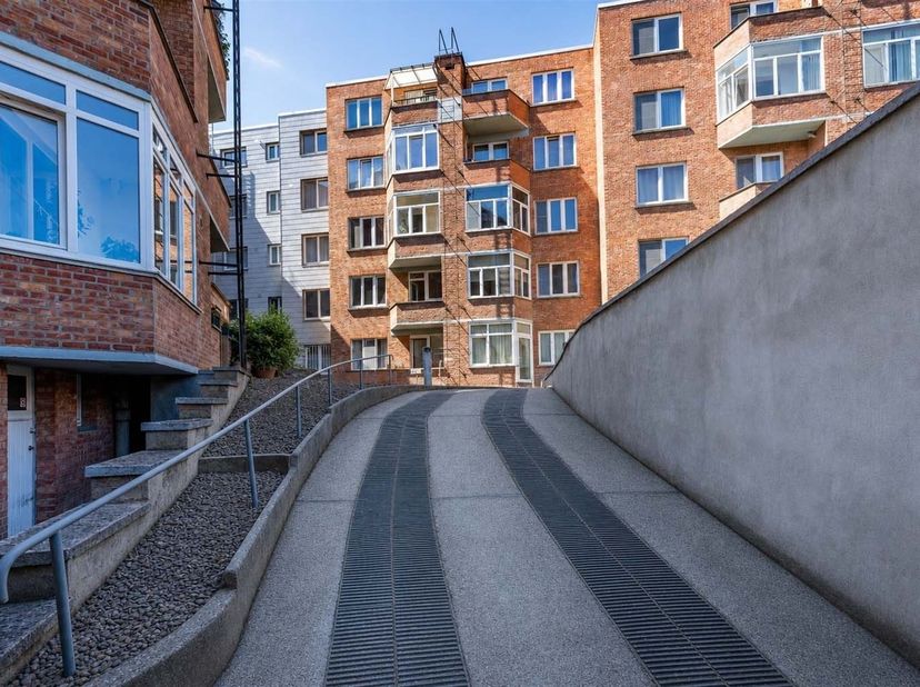Garage à vendre
                    à 3500 Hasselt