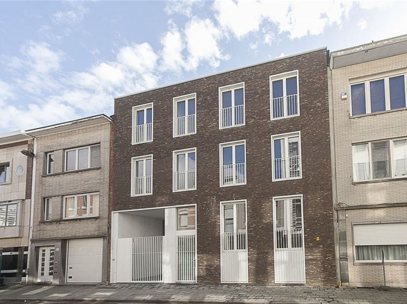 Appartement à louer à Van Notenstraat 93-95,
                    2100 Deurne