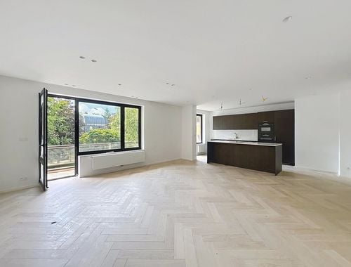                                        Appartement te koop in Ukkel, € 595.000
