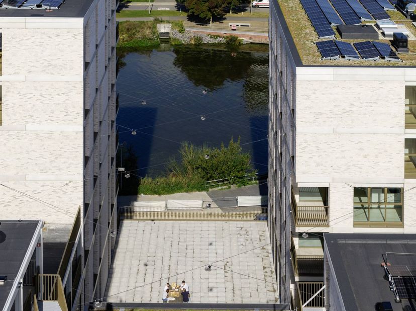 Bien professionnel à vendre à Havenkaai 1,
                    8500 Kortrijk