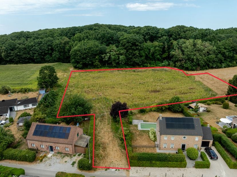 Ruim perceel van 99a01ca met bouwzone in Grez-Doiceau<br />
<br />
In de Rue du Tilleul te Grez-Doiceau vindt u dit uitzonderlijk ruime perceel grond