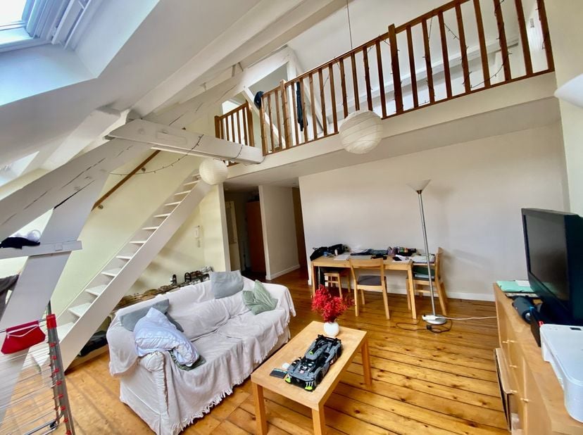 Appartement te koop
                    in 1050 Elsene