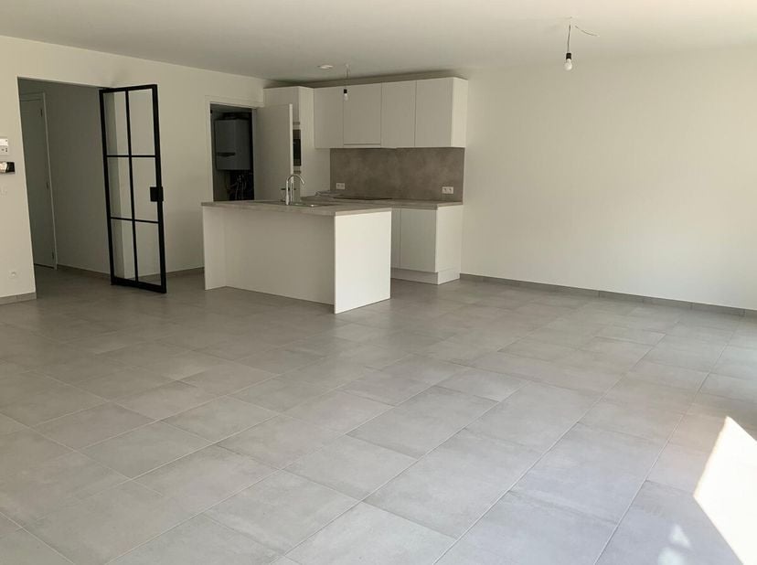 Appartement à louer
                    à 3545 Halen