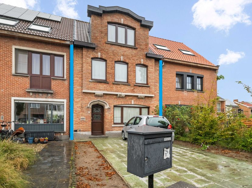Huis te koop in Toekomststraat 20,
                    8310 Sint-Kruis