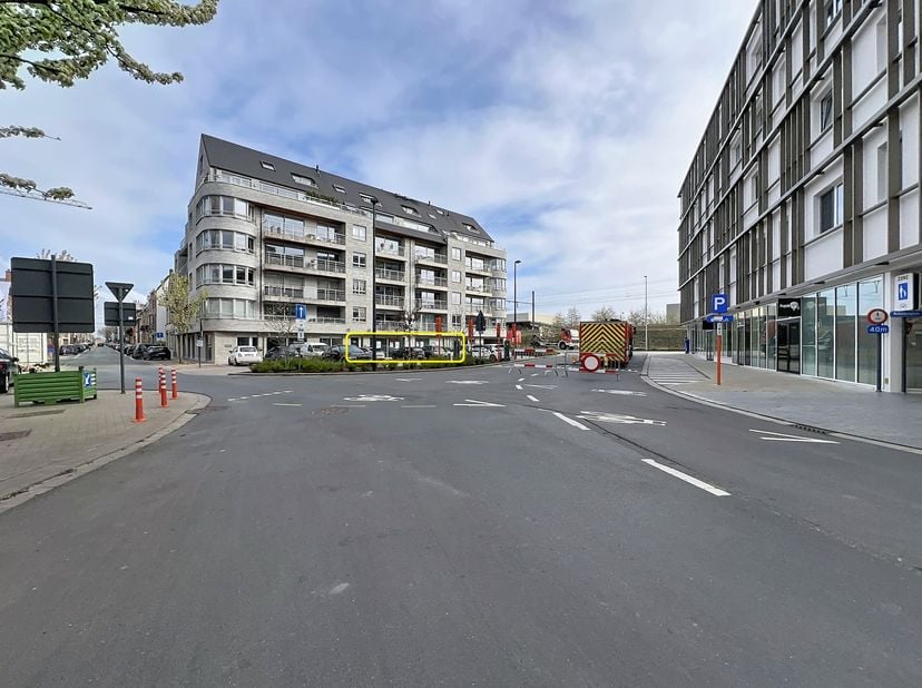 Bien professionnel à louer
                    à 8800 Roeselare