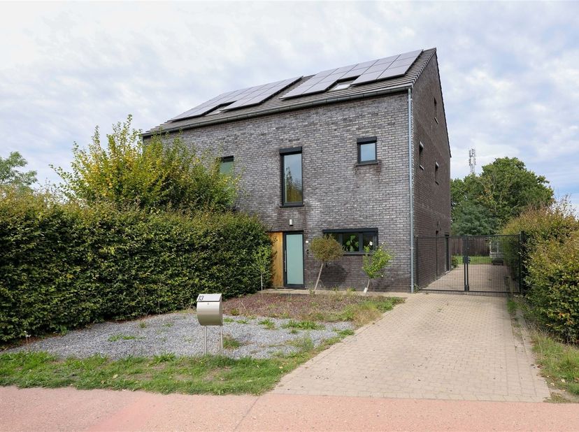 Maison à vendre à Pijnvenstraat 13,
                    3920 Lommel