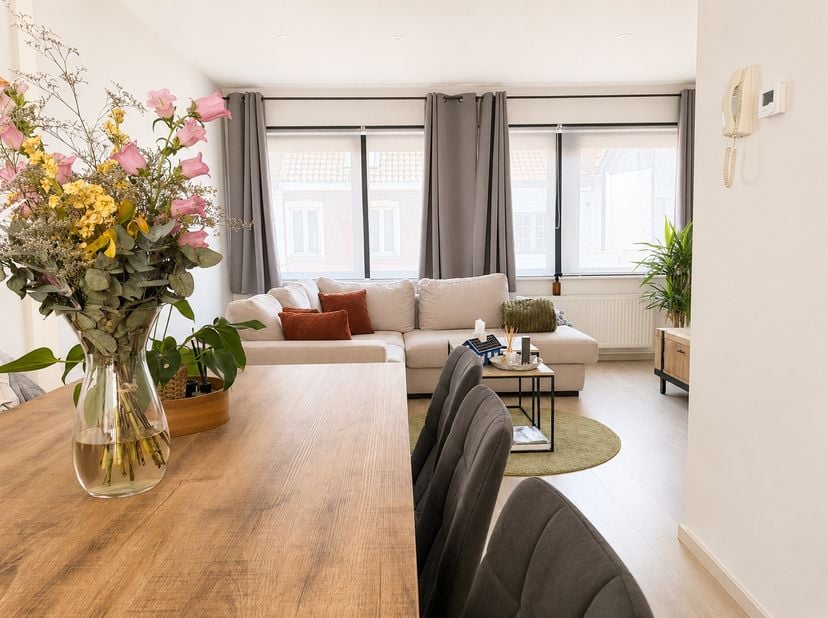 Appartement à louer
                    à 8200 Sint-Michiels