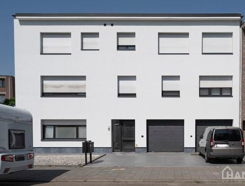                                         Appartement te huur in Merksem, € 1.160
