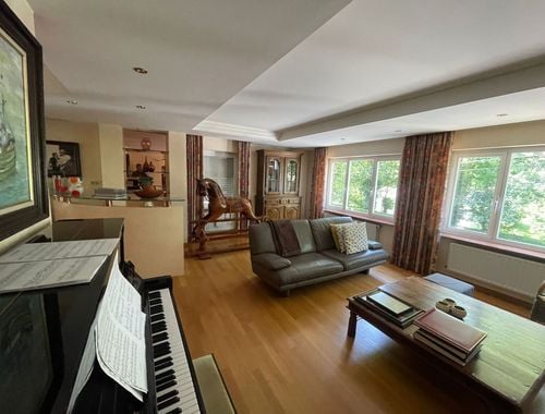                                         Duplex à louer à Beveren-Leie, € 975
