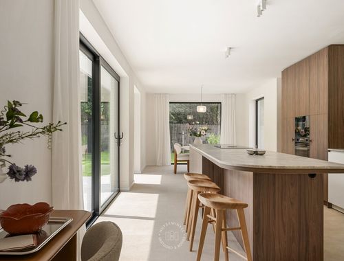                                         Woning te koop in Zwijnaarde, € 858.000
