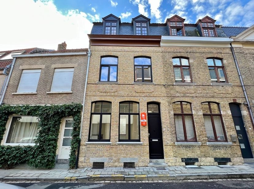 Maison à louer à Nieuwstraat 3,
                    8900 Ieper
