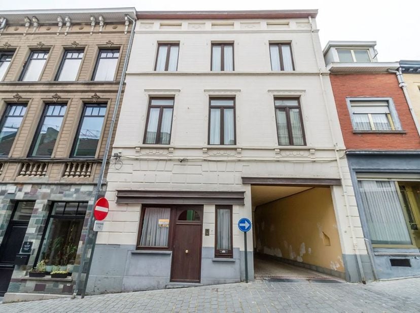 Huis te koop in Nieuwstraat 17,
                    9500 Geraardsbergen