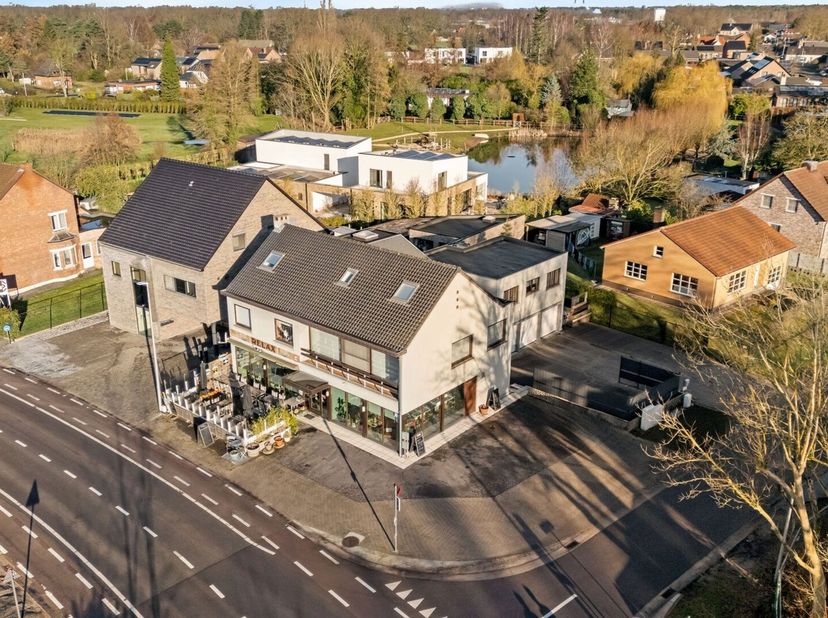 Investeringspand met aantrekkelijk rendement op toplocatie in Zonhoven<br />
<br />
Bent u op zoek naar een rendabele vastgoedinvestering met onmiddel
