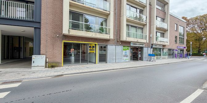 Bedrijfsvastgoed te huur in Tacambaroplein 6, 9700 Oudenaarde