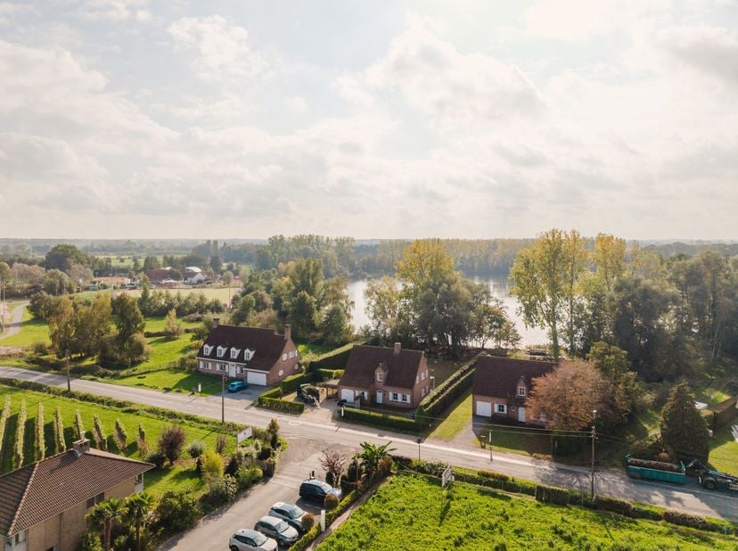 Huis te koop in Krekelstraat 31,
                    9840 Zevergem