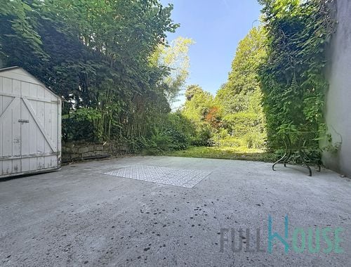                                         Herenhuis te koop in Vorst, € 749.000
