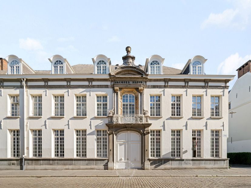 Appartement à vendre
                    à 2000 Antwerpen