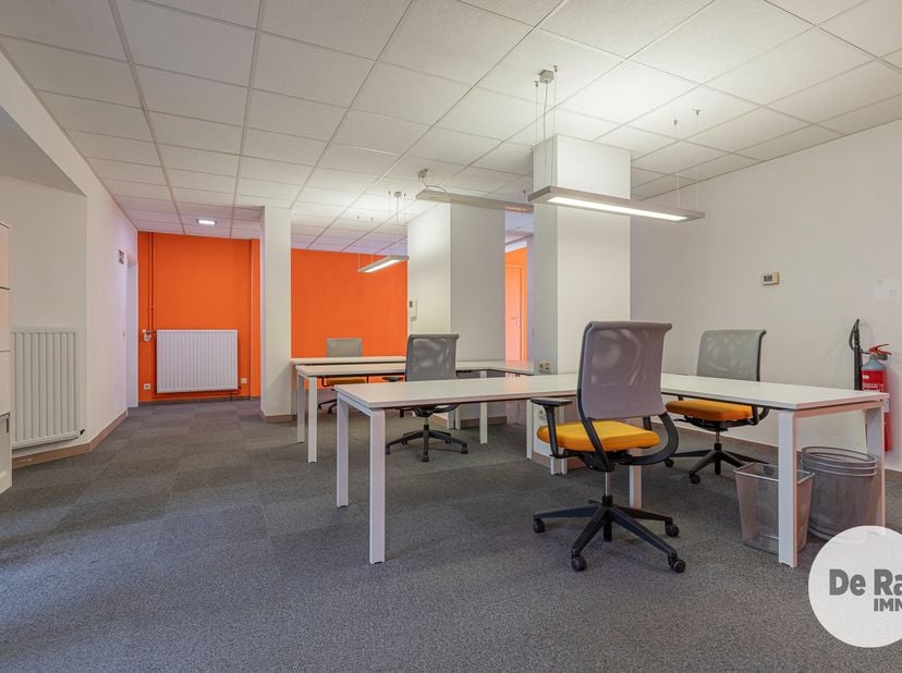 Bedrijfsvastgoed te koop in Leirekenstraat 16,
                    9310 Moorsel