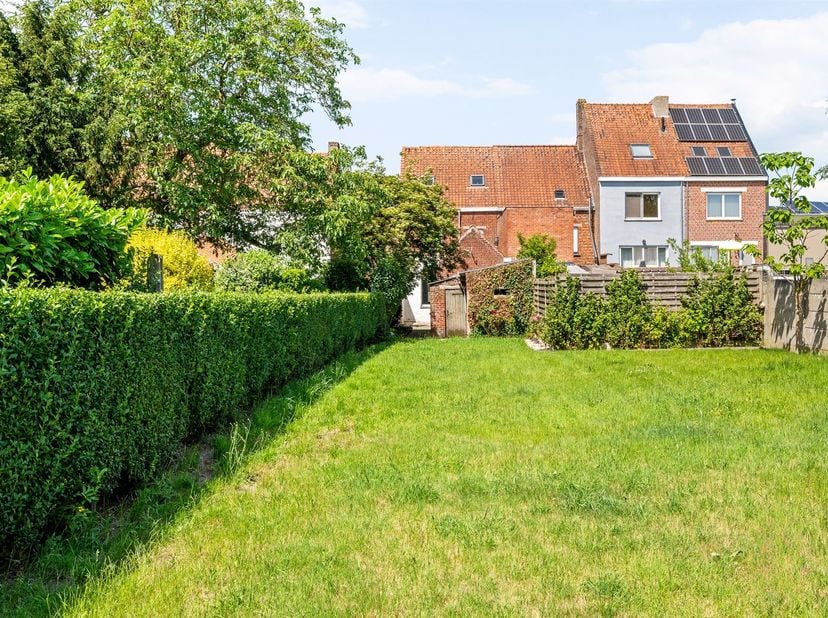 Huis te koop in Izegemstraat 157,
                    8770 Ingelmunster