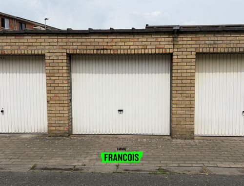                                         Garage à vendre à Sint-Andries, € 32.000
