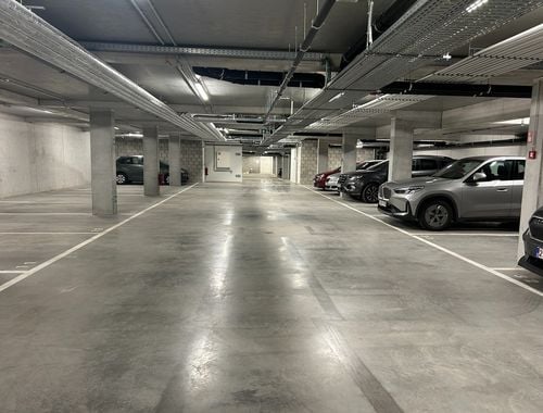                                         Place de stationnement à vendre à Berchem, € 37.500
