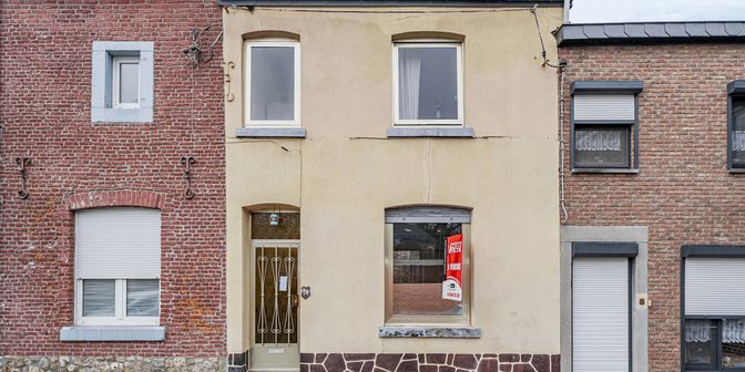 Huis te koop in Rue du Canal 79, 4684 Haccourt