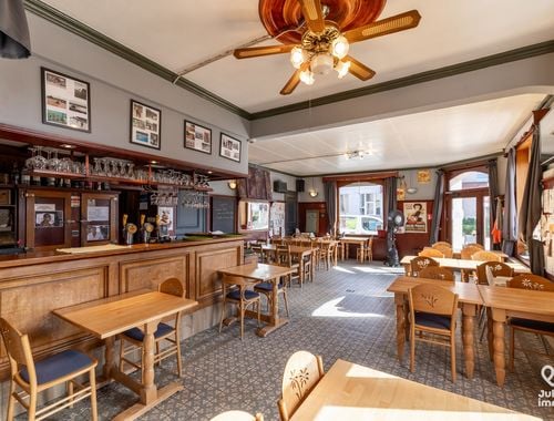                                         Restaurant te koop in Tintigny, € 365.000
