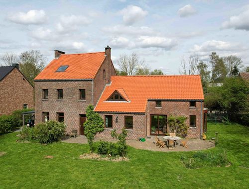                                         Woning te koop in Orbais, € 625.000
