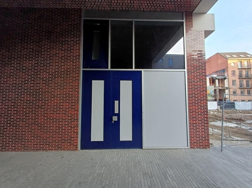 Bedrijfsvastgoed te koop in Falco de Lampageplein 4 bus HR3,
                    2000 Antwerpen
