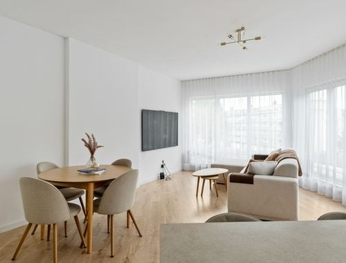                                         Appartement à vendre à Deurne, € 211.000
